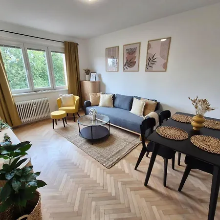 - Self Check In - Airport Osr Mosnov Appartement *