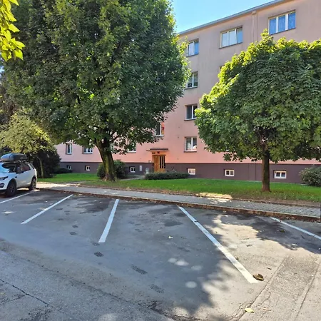 Appartement - Self Check In - Airport Osr Mosnov